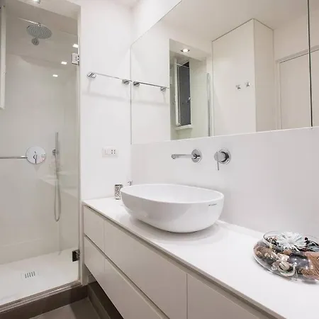 White Trastevere - Topcollection Apartament